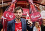 Amsterdam 14 augustus 2013
Ruud Feltkamp opent the concept store van Coca cola op de kalverstraat. Ben Saunders is ook aanwezig.
Peter Smulders bv