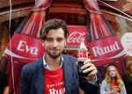 Amsterdam 14 augustus 2013
Ruud Feltkamp opent the concept store van Coca cola op de kalverstraat. Ben Saunders is ook aanwezig.
Peter Smulders bv