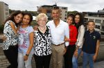 Amsterdam 1 september 2013
Ruud Gullit viert zijn 51e verjaardag thuis met zijn moeder zijn vriendin Maggie Jiminez en zijn kinderen Felicity Jermaine Joelle en Maxim