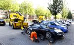 Amsterdam 19 augustus 2013
Ruud Gullit zijn porsche 911 cabrio wordt weg gesleept . Zijn auto vond stoor het appartement waar hij nu woont.
Peter Smulders bv