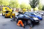 Amsterdam 19 augustus 2013
Ruud Gullit zijn porsche 911 cabrio wordt weg gesleept . Zijn auto vond stoor het appartement waar hij nu woont.
Peter Smulders bv