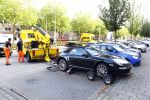 Amsterdam 19 augustus 2013
Ruud Gullit zijn porsche 911 cabrio wordt weg gesleept . Zijn auto vond stoor het appartement waar hij nu woont.
Peter Smulders bv