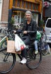 Amsterdam 31 augustus 2013
Ruud en Aafke de Wild met hun kinderen boodschappen aan het doen op de fiets.
