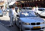 Amsterdam 14 augustus 2013
Gerard Joling en Jort Kelder nemen commercial op voor autoverhuurbedrijf Sixt in Amsterdam zuid. Sander Lusink
Peter Smulders bv