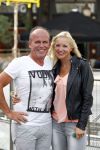 Hoorn 15 augustus 2013
Sonja Bakker met Jan Reus en alle kinderen op de kermis in Hoorn. Ook baby Bram is erbij.
Peter Smulders bv