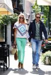 Amsterdam 17 augustus 2013
Tessa van Hoof met haar vriend op de cornelis schuytstraat.
Peter Smulders bv