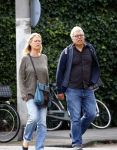 Amsterdam 19 augustus 2013
Theodor Holman met zijn vrouw op straat in Amsterdam.
Peter Smulders bv