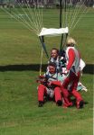 Texel, 13 Juni 1997
Opening Golfbaan Texel
Guus Hiddink springt met parachute voor de opening.
Foto Peter Smulders