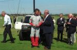 Texel, 13 Juni 1997
Opening Golfbaan Texel
Guus Hiddink springt met parachute voor de opening.
Foto Peter Smulders