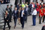 Den Haag 16 september 2014
Prinsjesdag met oa Koning Willem Alexander Koningin Maxima prinses Laurentien en prins Constantijn. Gouden Koets op het binnenhof. Henk Krol met vriend