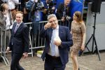 Den Haag 16 september 2014
Prinsjesdag met oa Koning Willem Alexander Koningin Maxima prinses Laurentien en prins Constantijn. Gouden Koets op het binnenhof. Henk Krol met vriend