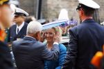 Den Haag 16 september 2014
Prinsjesdag met oa Koning Willem Alexander Koningin Maxima prinses Laurentien en prins Constantijn. Gouden Koets op het binnenhof. Jet Bussemaker met man