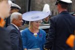 Den Haag 16 september 2014
Prinsjesdag met oa Koning Willem Alexander Koningin Maxima prinses Laurentien en prins Constantijn. Gouden Koets op het binnenhof. Jet Bussemaker met man