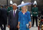 Den Haag 16 september 2014
Prinsjesdag met oa Koning Willem Alexander Koningin Maxima prinses Laurentien en prins Constantijn. Gouden Koets op het binnenhof. Jet Bussemaker met man