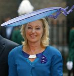 Den Haag 16 september 2014
Prinsjesdag met oa Koning Willem Alexander Koningin Maxima prinses Laurentien en prins Constantijn. Gouden Koets op het binnenhof. Jet Bussemaker met man