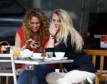 Amsterdam 7 september 2014
Maria Kooistra met een vriendin op terras