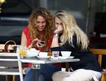Amsterdam 7 september 2014
Maria Kooistra met een vriendin op terras