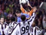 EINDHOVEN 6 DECEMBER 2001

PSV-PAOK SALONIKI 4-1

ANDRE OOIJER

PETER SMULDERS BV