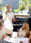 Loosdrecht 29 augustus 2015
Aftrap Ruby & Rose sms actie op de berjaardag van Anouk Smulders bij Najade in Loosdrecht.