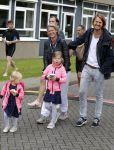 Amsterdam 6 september 2015
ALS Amsterdam City Swim in de grachten van Amsterdam met veel bekende nederlanders.
Boukje v d Pauw met man en kinderen