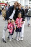 Amsterdam 6 september 2015
ALS Amsterdam City Swim in de grachten van Amsterdam met veel bekende nederlanders.
Boukje v d Pauw met man en kinderen