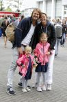 Amsterdam 6 september 2015
ALS Amsterdam City Swim in de grachten van Amsterdam met veel bekende nederlanders.
Boukje v d Pauw met man en kinderen