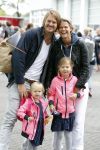 Amsterdam 6 september 2015
ALS Amsterdam City Swim in de grachten van Amsterdam met veel bekende nederlanders.
Boukje v d Pauw met man en kinderen