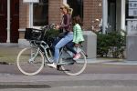 Amsterdam 1 september 2015 
Danny landzaat met vrouw en kinderen op de fiets in Amsterdam.