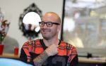 Beverwijk 13 september 2015
Dean Saunders heeft een nieuwe tatooshop geopend op de beverwijkse bazaar. Zijn broer Ben en vader Dean Sr werken er ook.