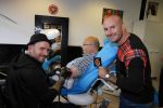 Beverwijk 13 september 2015
Dean Saunders heeft een nieuwe tatooshop geopend op de beverwijkse bazaar. Zijn broer Ben en vader Dean Sr werken er ook.