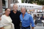 Amsterdam 21 augustus 2015 
Dries en Honoria Roelvink gaan in de nieuwe blushing van Gordon in Amsterdam een koffie drinken.
Dries en Honoria zijn binnenkort 5 jaar getrouwd