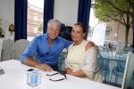 Amsterdam 21 augustus 2015 
Dries en Honoria Roelvink gaan in de nieuwe blushing van Gordon in Amsterdam een koffie drinken.
Dries en Honoria zijn binnenkort 5 jaar getrouwd