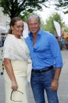 Amsterdam 21 augustus 2015 
Dries en Honoria Roelvink gaan in de nieuwe blushing van Gordon in Amsterdam een koffie drinken.
Dries en Honoria zijn binnenkort 5 jaar getrouwd