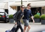 Amsterdam 24 augustus 2015
Evelyn Struik kussend met haar nieuwe vriend op straat in Amsterdam zuid
