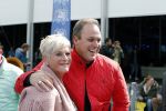 Amsterdam 6 september 2015
ALS Amsterdam City Swim in de grachten van Amsterdam met veel bekende nederlanders.
Mariska Bauer met Frans en zonen Christiaan en Jan