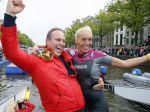 Amsterdam 6 september 2015
ALS Amsterdam City Swim in de grachten van Amsterdam met veel bekende nederlanders.
Mariska Bauer met Frans en zonen Christiaan en Jan