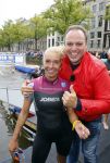Amsterdam 6 september 2015
ALS Amsterdam City Swim in de grachten van Amsterdam met veel bekende nederlanders.
Mariska Bauer met Frans en zonen Christiaan en Jan