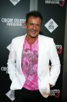 Amsterdam 3 september 2015 
Premiere Stiletto in het nieuwe de la mar.
Gerard Joling met een vriendin