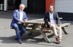 Hilversum 25 augustus 2015
Perspresentatie RTL in studio 21. Huub Stapel met manager Jeroen v Noort