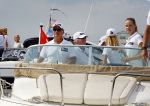 Amsterdam 19 augustus 2015
Milika Peterzon en Jurgen Smit met vrienden op de boot tijdens Sail 2015