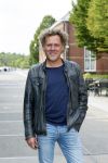 Amsterdam 19 augustus 2015 
Presentatie Expeditie Robinson deelnemers bij de westergasfabriek.. Sharon Doorson, Tim Douwsma, Marian Mudder, Teske de Schepper, Oscar Aerts, Sander Janson, Amara Onwuka, Elle Bandita, Kim Lammers, Kees van der Spek, Wietze de Jager, Klaas van der Eerden, Danny Ghosen, Sandra van Nieuwland, Anna Speller en Jaap Jongbloed met presentatoren Nicolette Kluijver en Dennis Weening