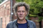 Amsterdam 19 augustus 2015 
Presentatie Expeditie Robinson deelnemers bij de westergasfabriek.. Sharon Doorson, Tim Douwsma, Marian Mudder, Teske de Schepper, Oscar Aerts, Sander Janson, Amara Onwuka, Elle Bandita, Kim Lammers, Kees van der Spek, Wietze de Jager, Klaas van der Eerden, Danny Ghosen, Sandra van Nieuwland, Anna Speller en Jaap Jongbloed met presentatoren Nicolette Kluijver en Dennis Weening