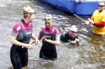 Amsterdam 6 september 2015
ALS Amsterdam City Swim in de grachten van Amsterdam met veel bekende nederlanders.
Mariska Bauer met Frans en zonen Christiaan en Jan