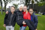 Amsterdam 6 september 2015
ALS Amsterdam City Swim in de grachten van Amsterdam met veel bekende nederlanders.
Mariska Bauer met Frans en zonen Christiaan en Jan