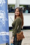 Amsterdam 6 september 2015
ALS Amsterdam City Swim in de grachten van Amsterdam met veel bekende nederlanders.
Mariska Hulscher kwam met vriend Toon en zijn kinderen
