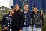 Amsterdam 6 september 2015
ALS Amsterdam City Swim in de grachten van Amsterdam met veel bekende nederlanders.
Mariska Hulscher kwam met vriend Toon en zijn kinderen