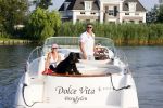 Nigtevecht 13 augustus 2015
Jurgen Smit en Milika Peterzon varen met hun boot en hond op de vecht.