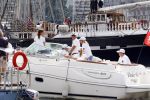 Amsterdam 19 augustus 2015
Milika Peterzon en Jurgen Smit met vrienden op de boot tijdens Sail 2015