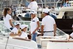 Amsterdam 19 augustus 2015
Milika Peterzon en Jurgen Smit met vrienden op de boot tijdens Sail 2015