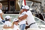 Amsterdam 19 augustus 2015
Milika Peterzon en Jurgen Smit met vrienden op de boot tijdens Sail 2015